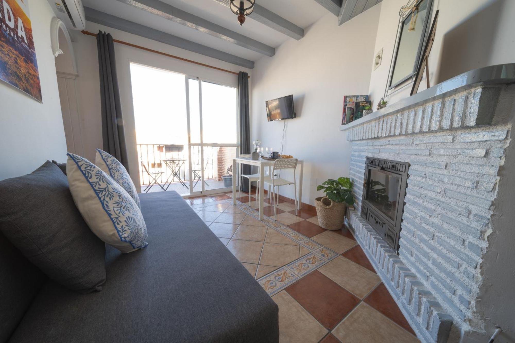 Atico Jimena Granada En El Centro De Nerja Appartement Kamer foto