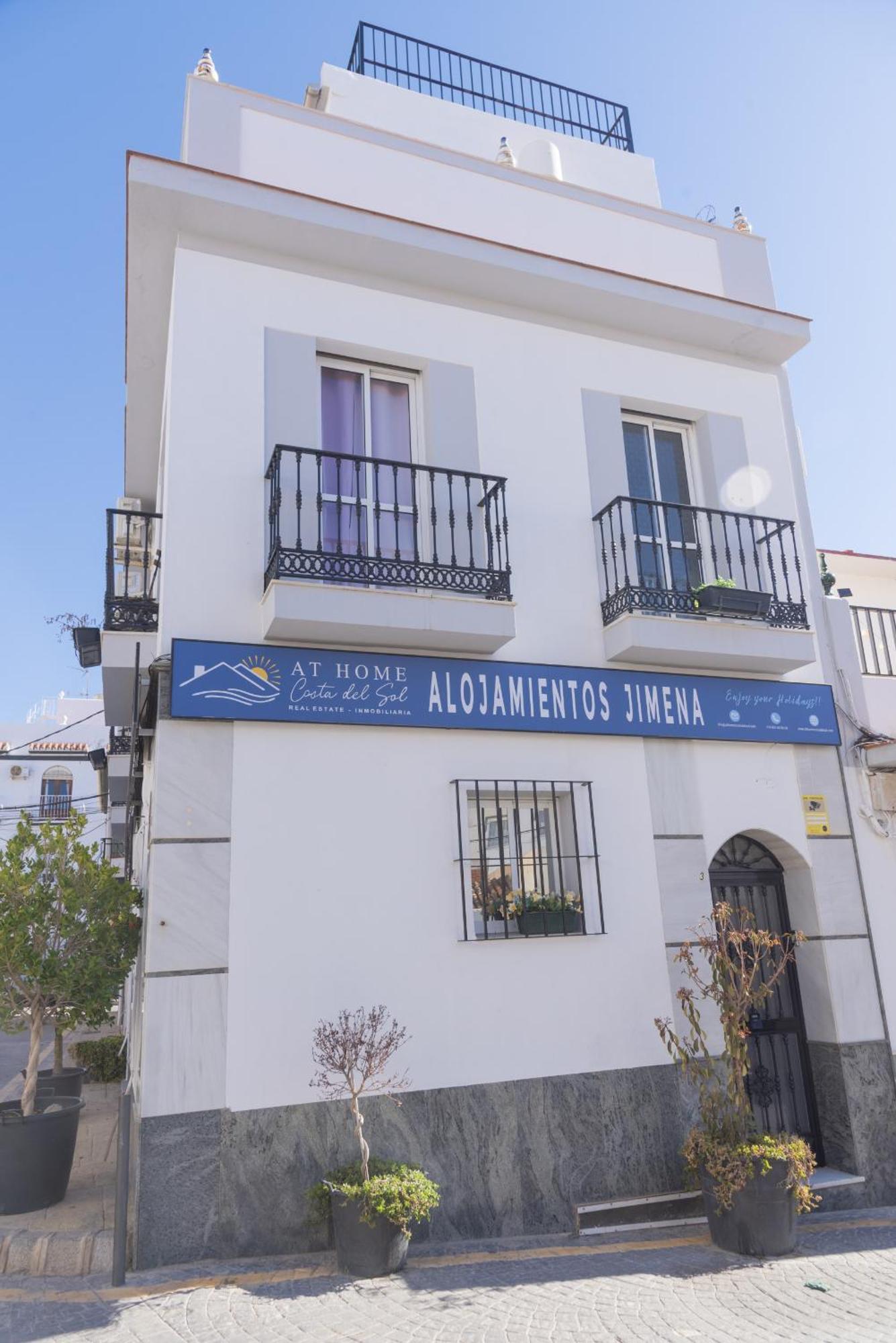 Atico Jimena Granada En El Centro De Nerja Appartement Buitenkant foto